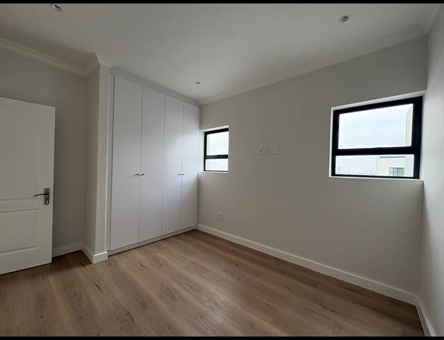 4 BEDROOM HOUSE FOR SALE IN SANDOWN